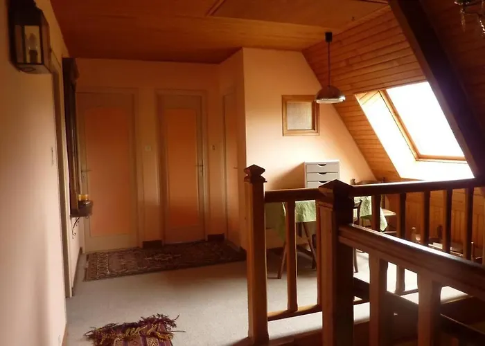 De Mo Semesterbostad Le Claux